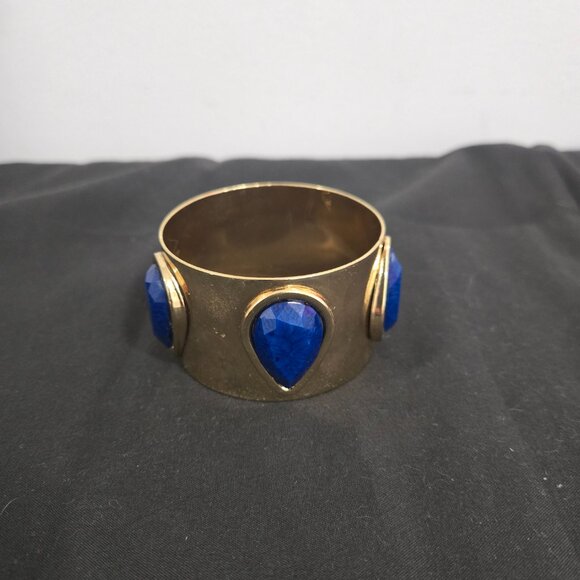 Amrita Singh wide cuff bracelet - Picture 11 of 16